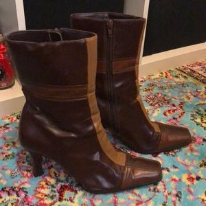 New York Transit heeled boots